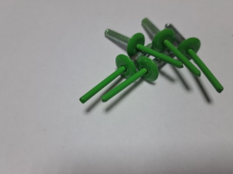 купить Заклепка 4,8х21 сталь/сталь увеличенный борт  RAL6038 (ярко зеленый ) с доставкой