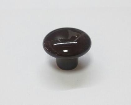 купить Ручка мебельная кнопка 102 керамика D32 BROWN                                                        с доставкой